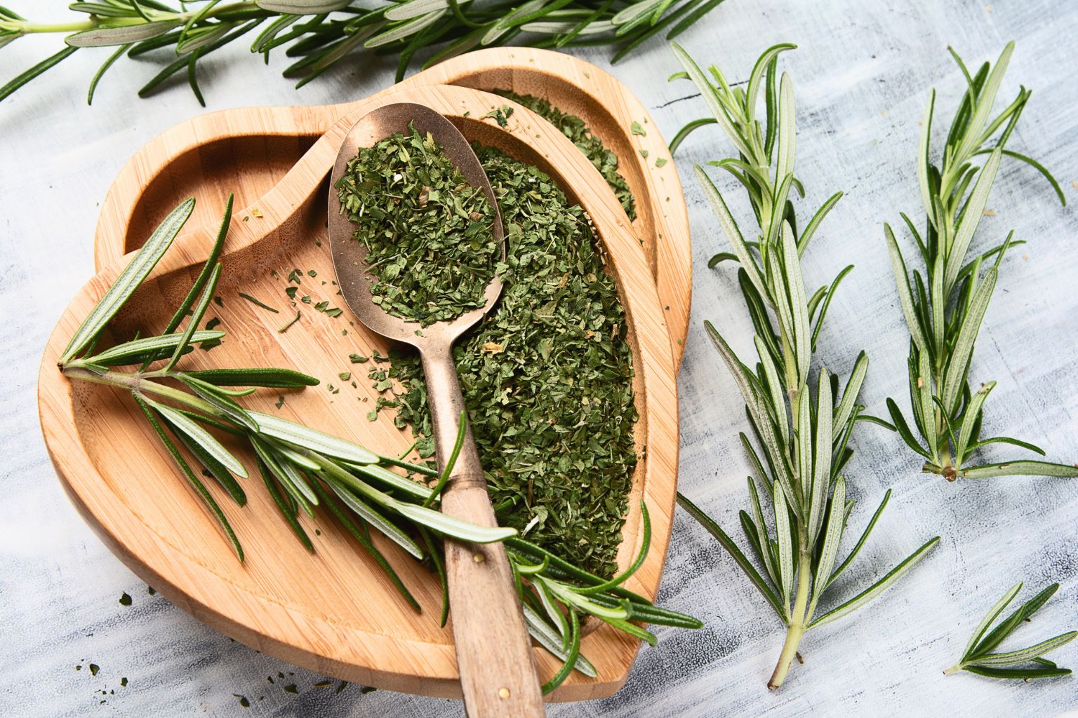 Para qué sirve el romero - uso culinario cocina mediterránea carne asada